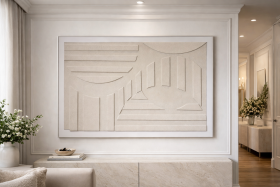 برواز حائط باللون البيج