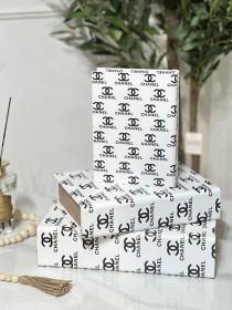 طقم كتب ديكور غوتشي ابيض وأسود