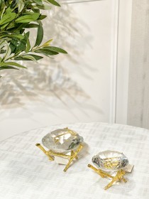 طقم تحف كريستال بقاعدة ذهبية